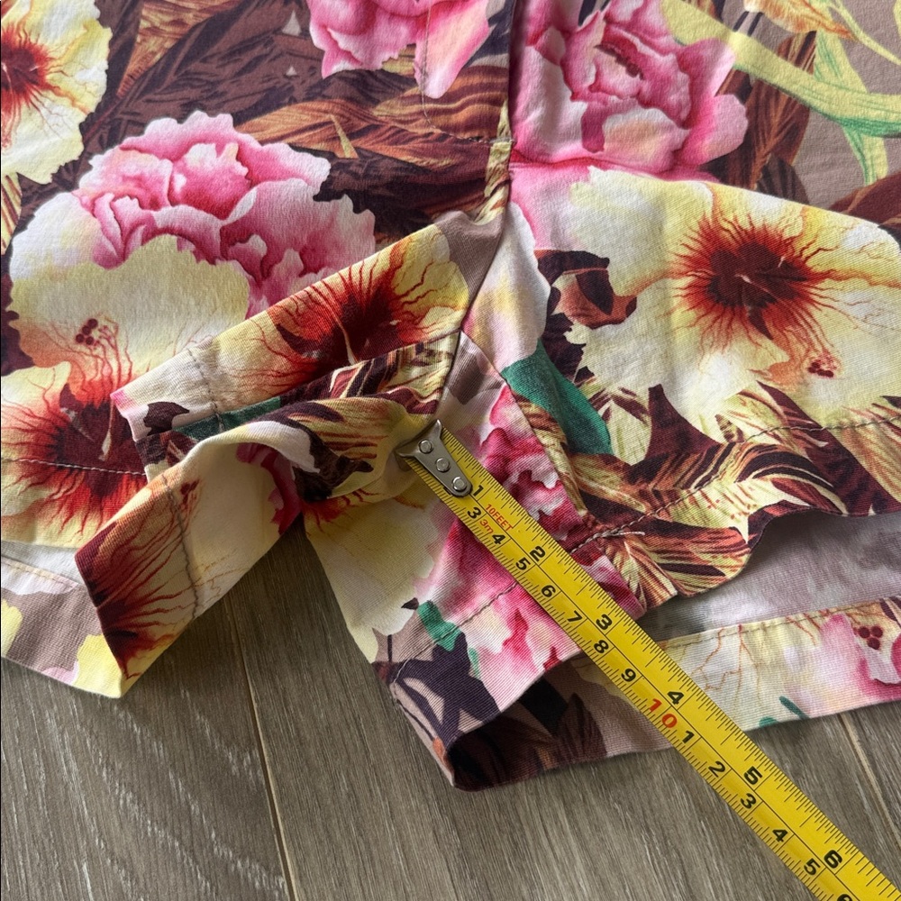 011 Dalia Collection- Chic High Waist Tropical Floral Shorts - Picture 6 of 7